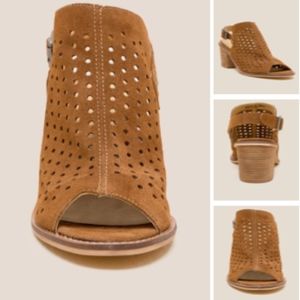 Chinese Laundry Clara Sling Back Shootie